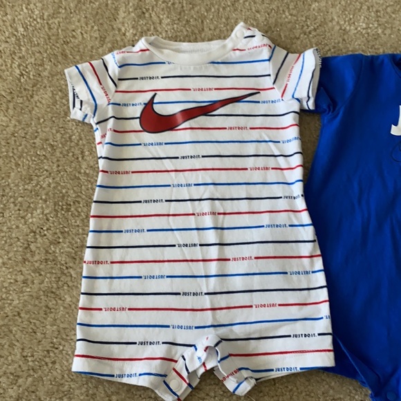 Nike Rompers - Picture 3 of 4